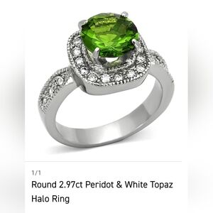 Elegant Silver Ring with Green Peridot and White Topaz